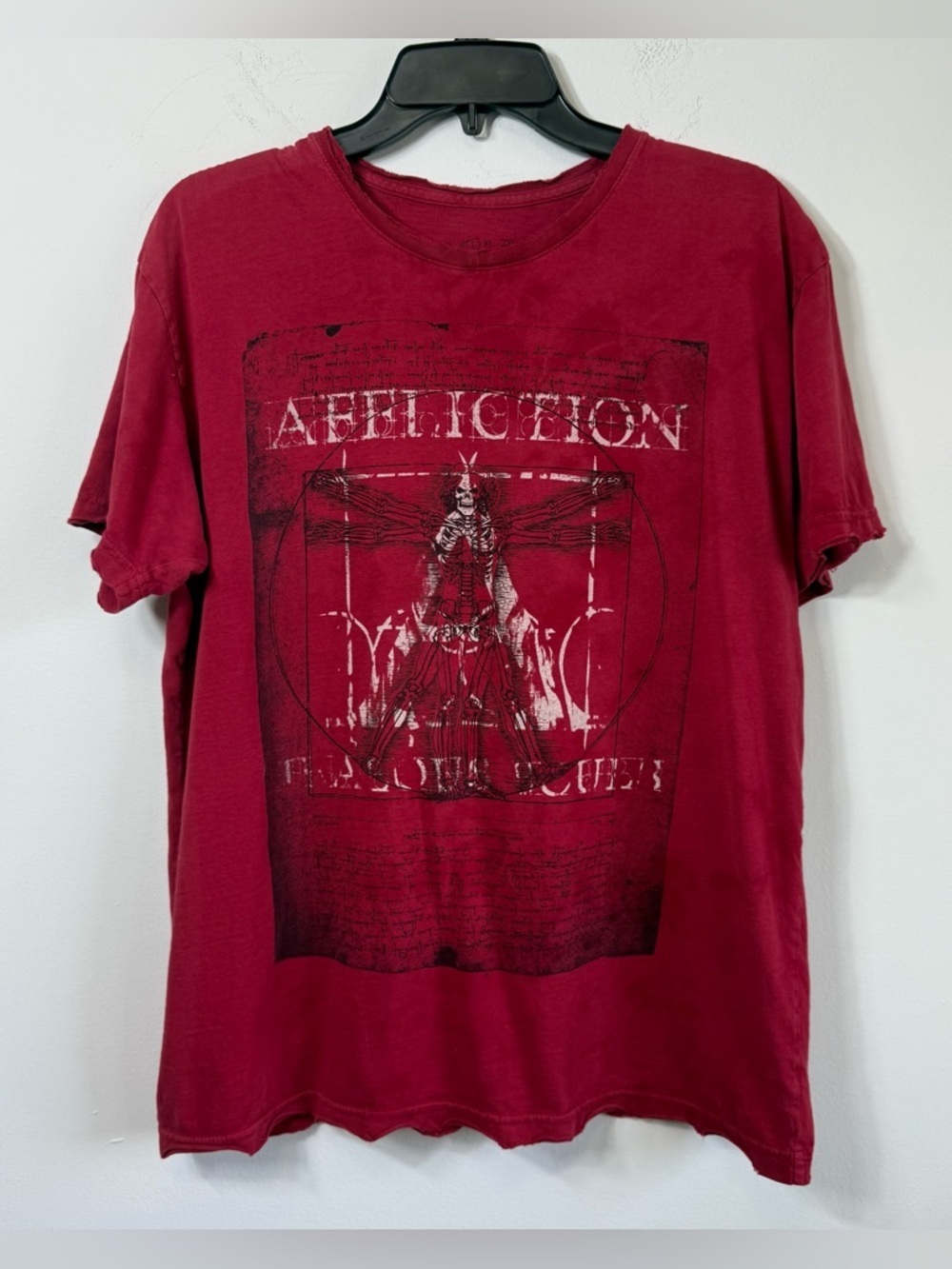 Affliction Red Distressed Vitruvian Man Skeleton Graphic Tee Y2K Grunge L